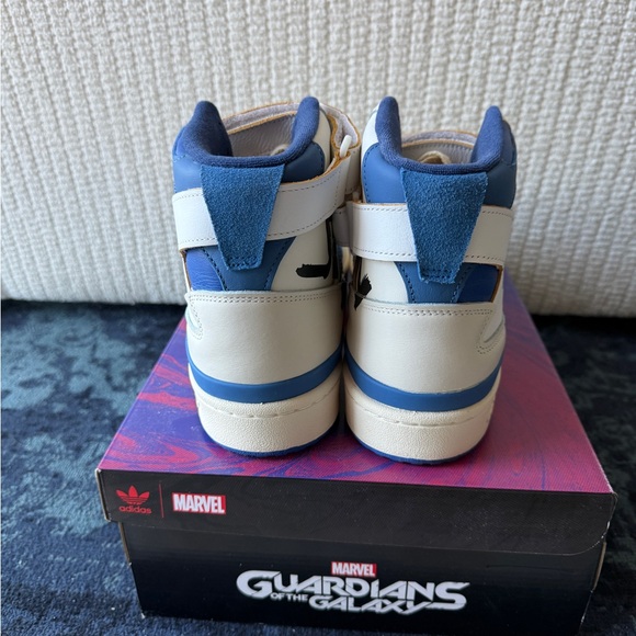 Adidas x Marvel Sneakers - Forum Hi 84 - Blue and Cream - Picture 5 of 8
